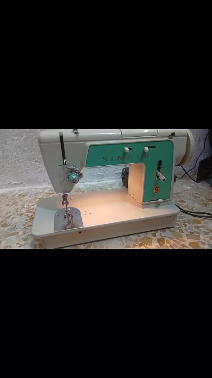 سلام عليكم 

مكينة هية وحافضتها للبيع سعر مناسب جداً مكان البصرة القبلة حي المهندسين قرب مركز المخدرات   ما اعرفلها الله شاهد عليي ابيع كوم حديد *********** رقمي
