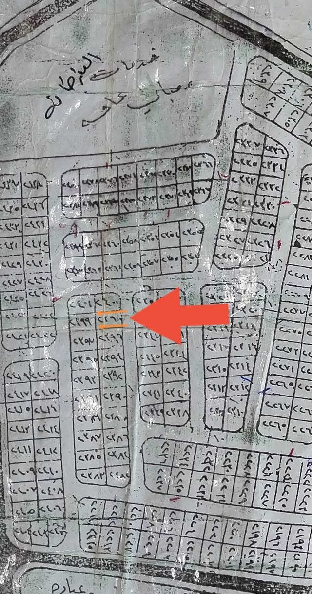 سلام عليكم نص قطعة للبيع مشيد عليها بتلو في الطوبة والنخيلة الأساتذة زون البانزين خانه السعر 100 وبيه مجال الاستفسار ***********
