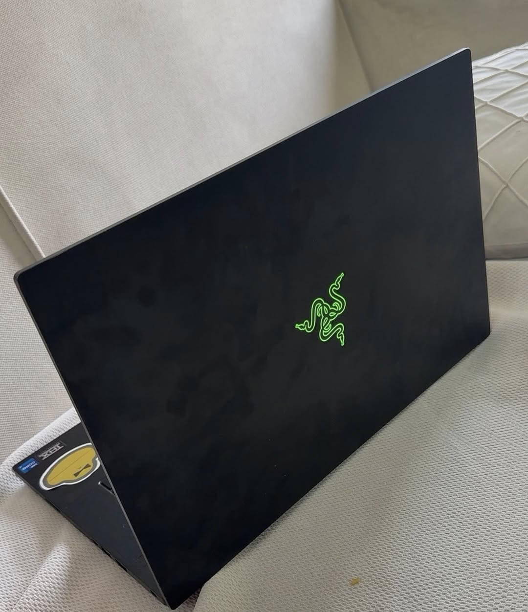 لابتوب ريزر  Rtx3080 8GB
رام 32ddr

هارد 1تيرا

17-11800H

شاشه 4k )240hz)

السعر قفل 1000$

***********
