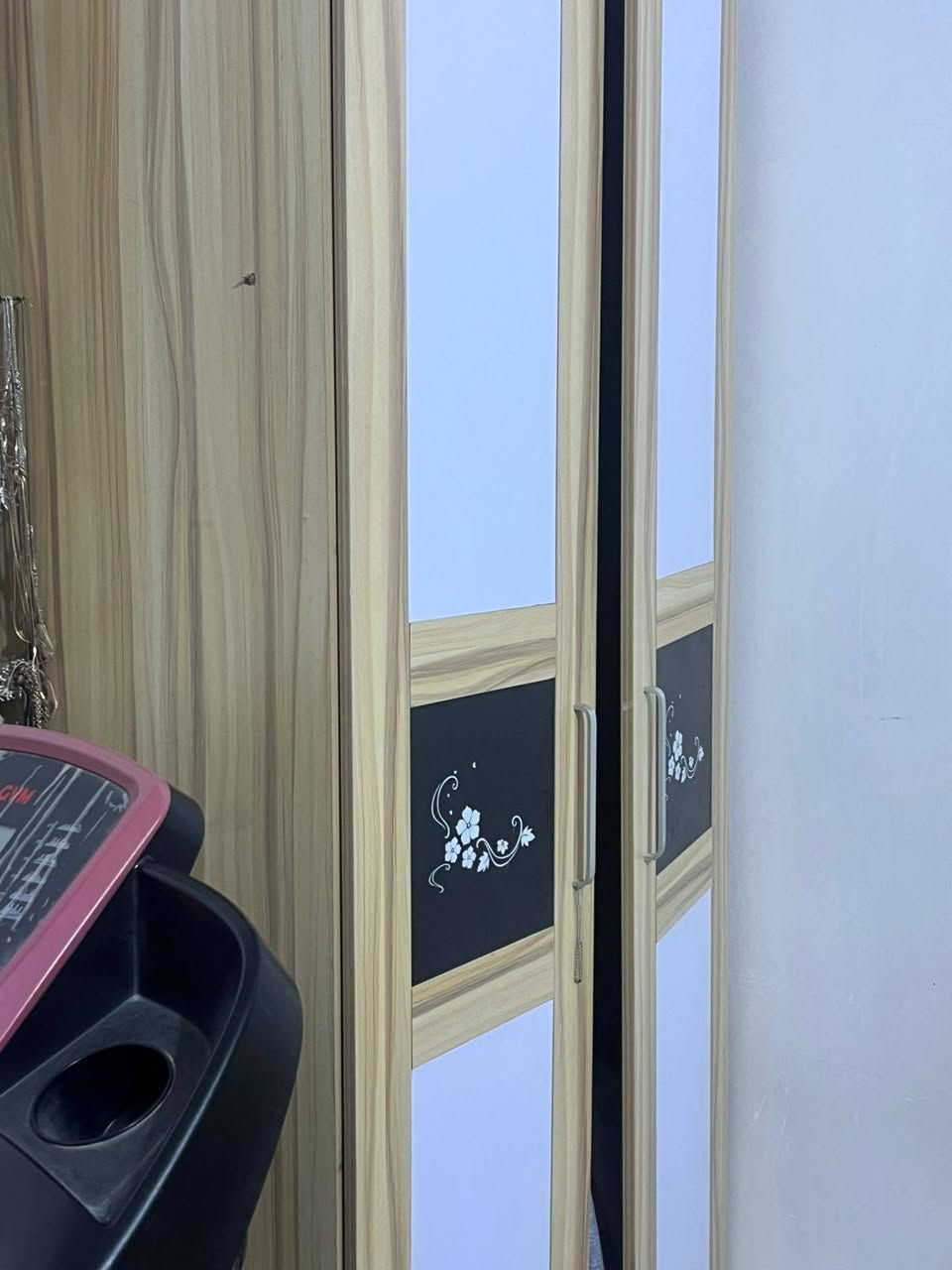 اغراض للبيع


**إذا كنت صاحب هذا الإعلان وتريد حذفه لأي سبب، رجاءا أرسل رسالة إلى الدعم الفني**