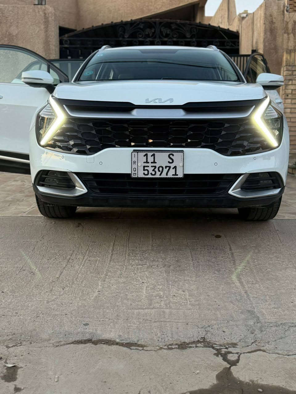 سبورتج موديل 2023
خليجي مكينة دوش 2000
سيارة كفالة عامه
ماشية 33 الف 
سيارة بأسمي مواصفات
الدولية تجي مرايات شفط شفتات استرين ويل جبير 
داخل بيجي 
مكان السيارة بغداد - المنصور 
السعر  218  ومجال بسيط
 للاستفسار ***********
               ***********
