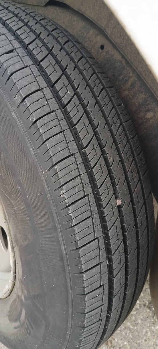 سلاو نیسان پاتڕۆل موودێل 2000 بویاخ دوو پارجە بویاخی هه یە بێ داخلی جوار تایەیی تازە  گێڕ مه کینە اکسل هه موویی بە شە رت سه یارە کە هه یکە لی زور زور جوانە سەنە ویی تە قریبە ن 7مانگە بەسەر جوە تەحویل بەشە رت سعریی (82)مە جالێکی برایانە ژ؟،م ۰۷٥۰۷۰٥۰۷۳٥ أربيل, العراق


**إذا كنت صاحب هذا الإعلان وتريد حذفه لأي سبب، رجاءا أرسل رسالة إلى الدعم الفني**