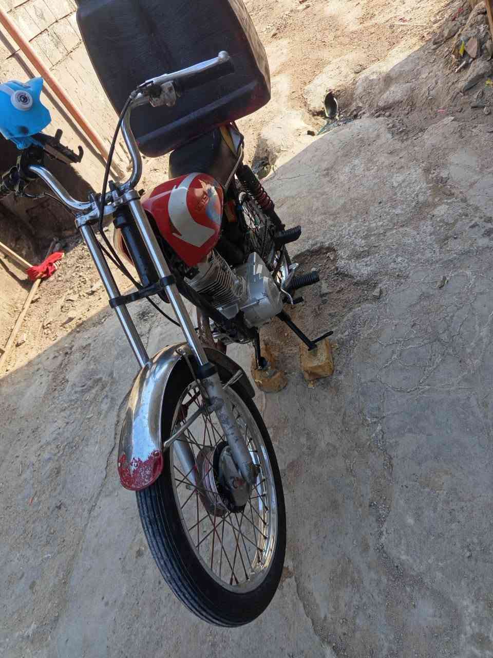 دراجه نامه شلامجه ما مفتوحه ولا مره  كلجات جدد  الدراجه كلك العنوان البصره التنومه  السعر 325ويهه مجال الرقم تواصل ***********
