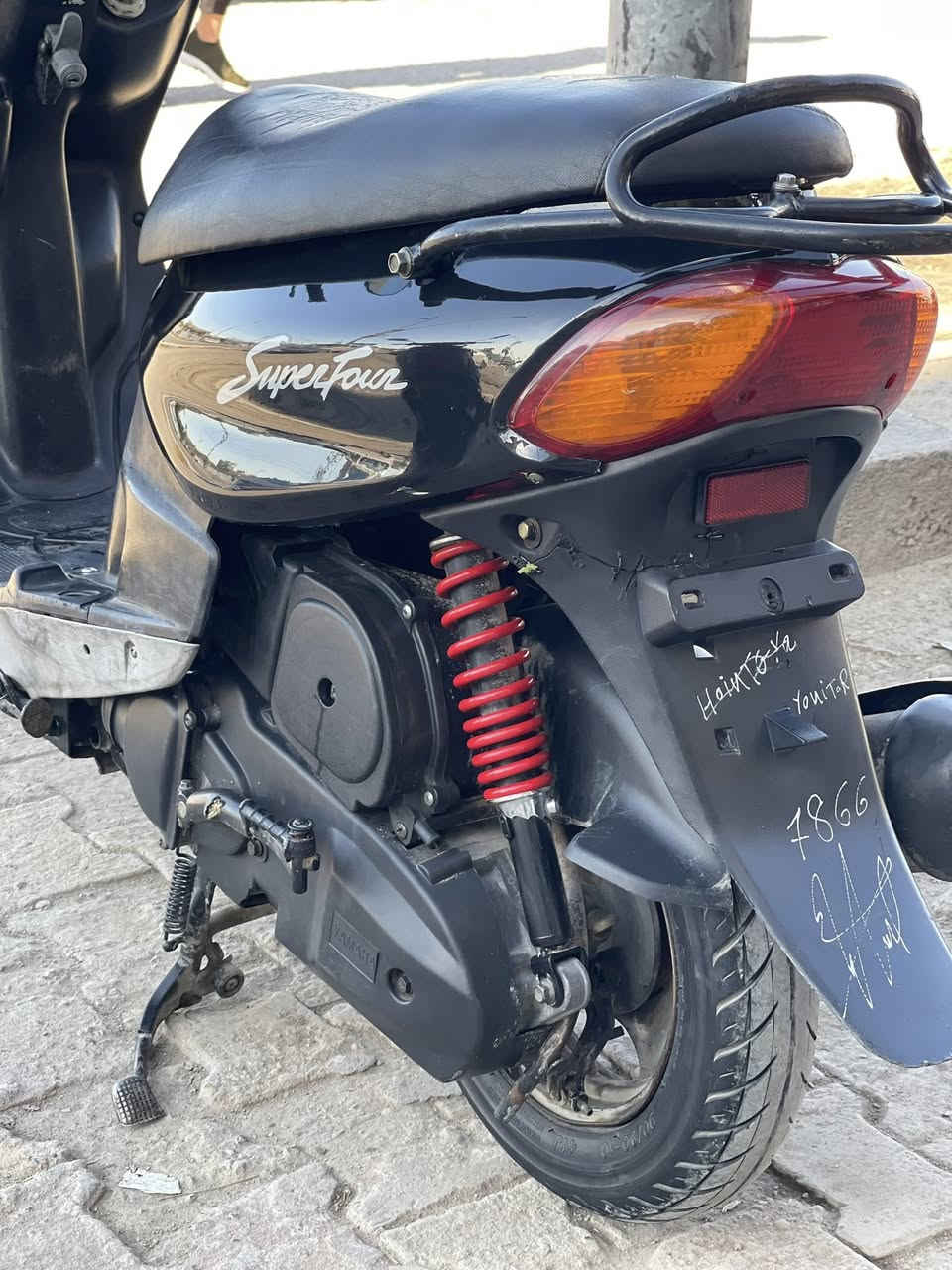 سلام عليكم / ماكس قجمه للبيع دراجه كامله ما بيها كل نقص كله شغال من طول لطول شرط اطيك شلعه ومشي 

ونعومه وين ما تريد اطلع بيها سعرها مناسب ٥٥٠ شراي يتصل ع رقم /***********
