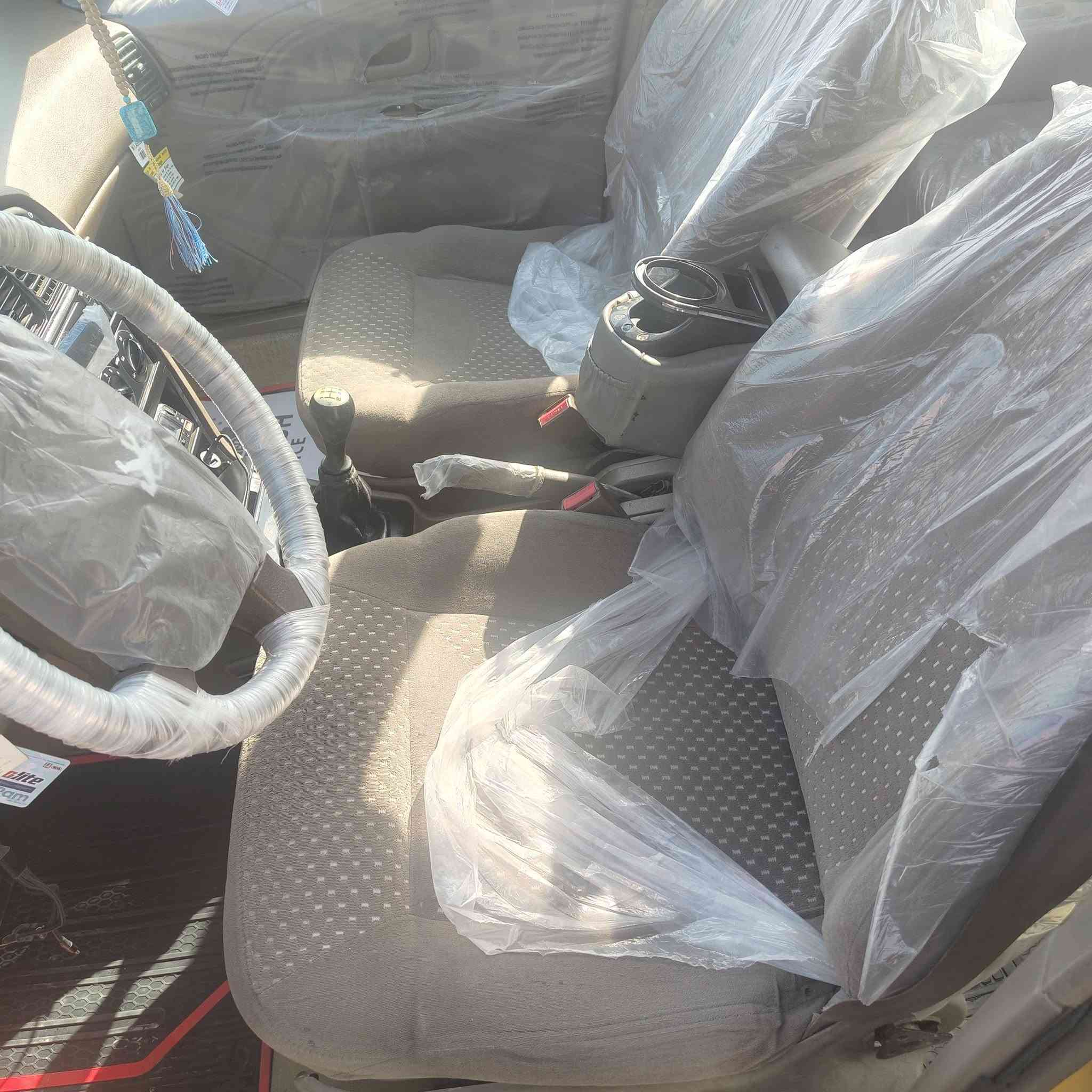 بيجو 405 2015
السيارة ماشيه 133 ما مشتغله تكسي
تبريد تدفئة جاهز
بدون ضربه ولا صبغ عدا شي قليل بلدوسه
صدر امامي خلفي جديد
مكينه كلج كير نظيفات جدا
كهربائيات على وضع الشركه
السياره كلش نظيفة 
بسمي تحويل مباشر شرط عقد مروري
هزه جديدة
سعرها 52 بيها مجال حك الجيه
مكاني الدورة 
الشراي يتصل ما متواجد على النت
***********
***********
