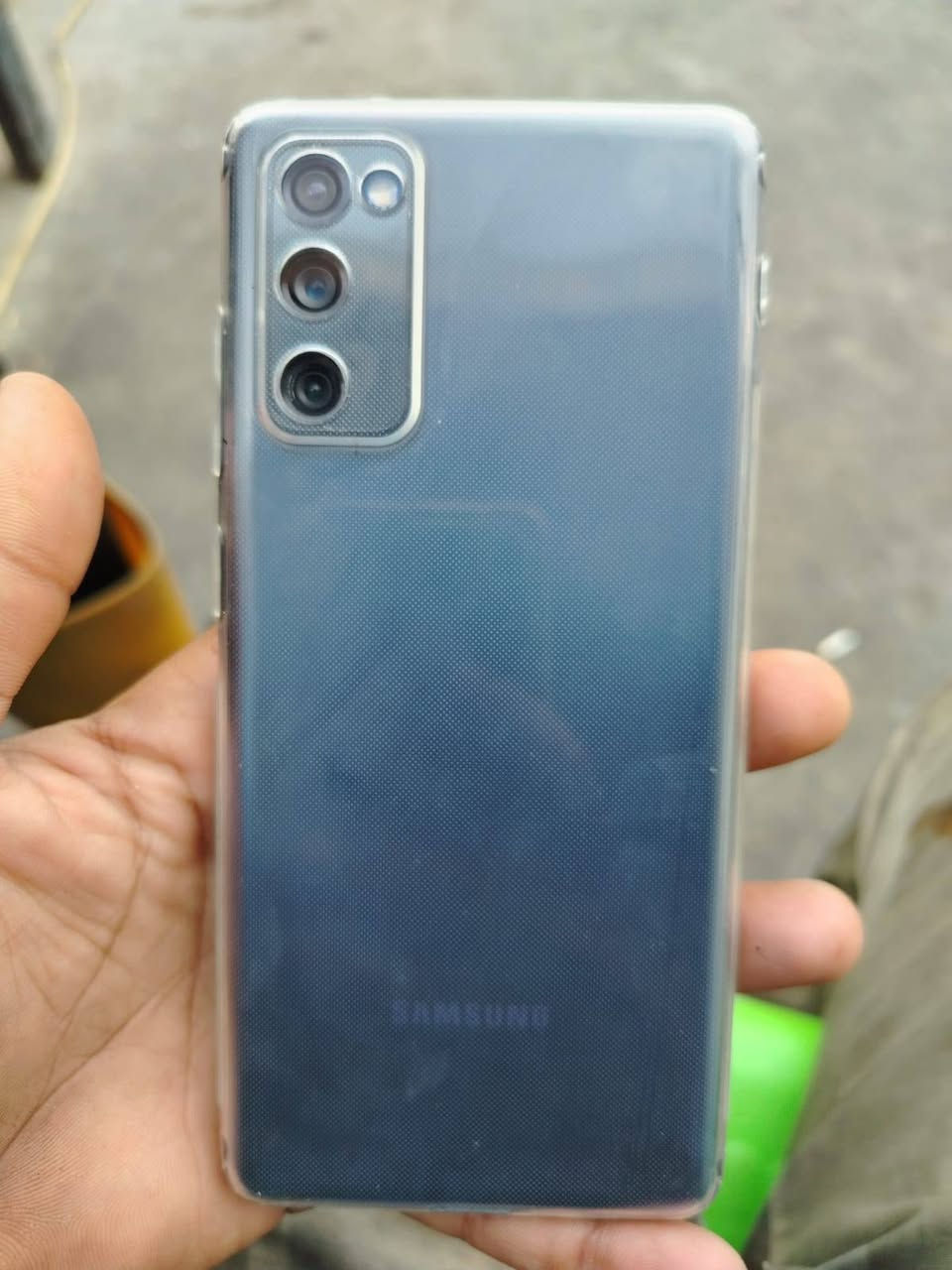 سلام عليكم سامسونك S20FE G5 ذاكره 128 اخو جديد شخط مابي مستخدم قليل للمراوس فقط S21 الو S22 لاعادي مكاني بغداد الحسينيه ***********
