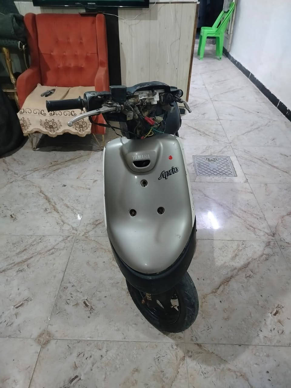 السلام عليكم دراجه بطه البيع شغاله كلشي مابيهه عوزهه تاير كدام تبديل وكفر واحد الشراي هاذه رقمي ***********
