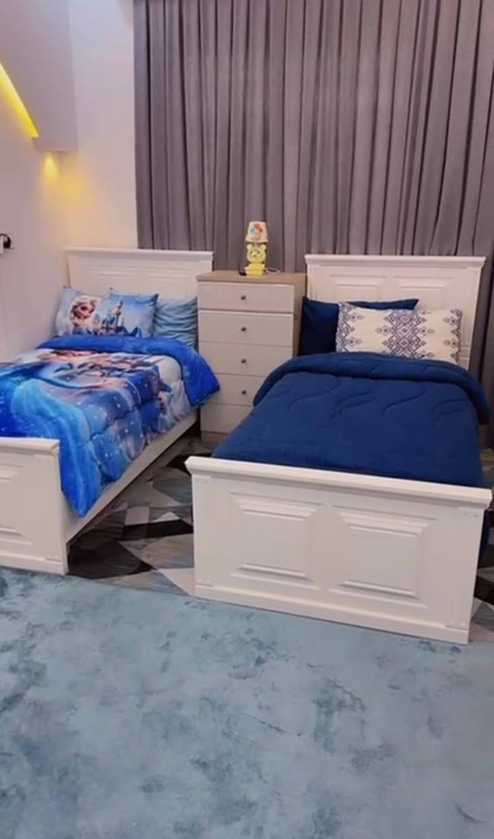 السلام عليكم 
بيت في حي الامين قرب بانزين خانه الشموس َواجه ١٠ مساحه ١٢٠ متر طابقين يتكون من غرفه ومطبخ وصاله وبراني. وطابق ثاني غرفه وصاله وصطح

وطارمه بناء طابوك كونكريت مودرن بناء سنه ٢٠٢٥ بيبنان قاصه بناء مودرن

تفاصيل أكثر الاتصال على الرقم او وتساب ***********
