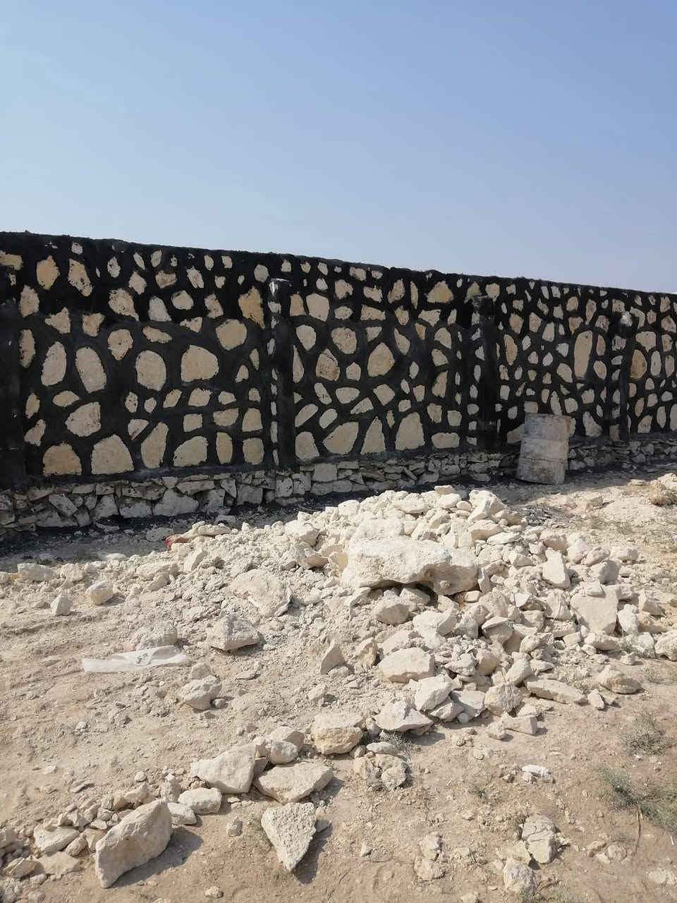 ابو عباس لبناء الحجر كرسته وعمل اسيجه بيوت تطبيك سواقي بحيرات اساس الاستفسار على رقم  ماسنجر موجود 74334284 078# ***********
