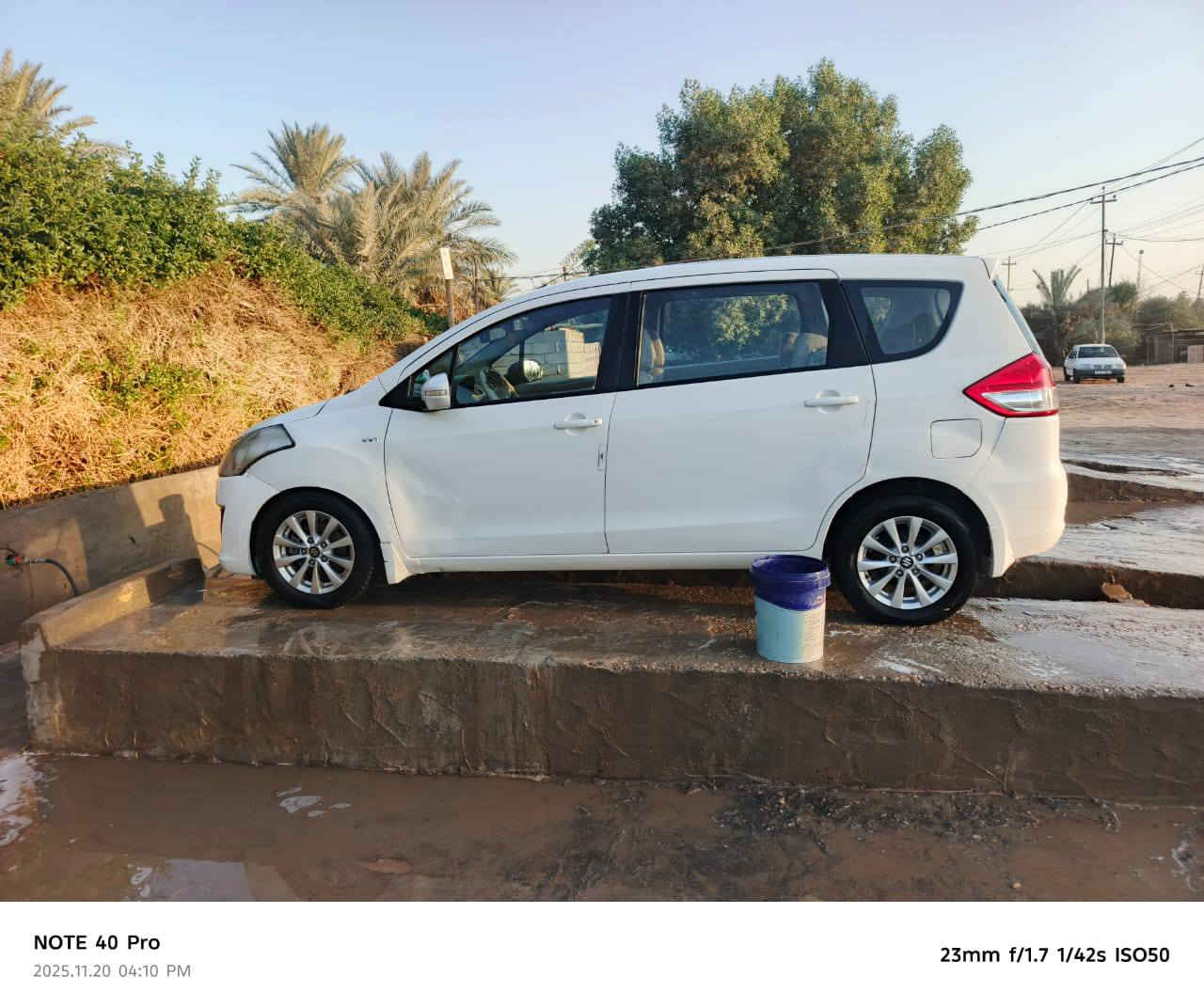 السلام عليكم. سياره ساسوكي ياباني 7 راكب رقم جديد بأسمي مكفوله كفاله عامه.موديل15 .  
***********
