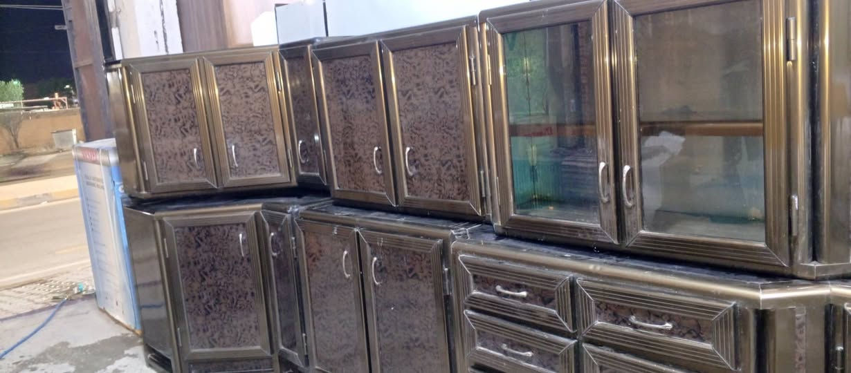 معرض تكريت للاثاث المنزلي لجمله ولمفرد
كاونتر فصال 5 قطع 4 امتار مستعمل شي قليل و نضافه فول مبي اي عيب عنوان لمعرض تكريت شارع لزهور لحولي مقابل مدرسة كنوز لهليه مجاور مجمع رداد للنشايه محل أبو عبدالله 
للاستفسار أكثر تصال ع رقم الهاتف او مراسله ع واتساب 
***********
***********
