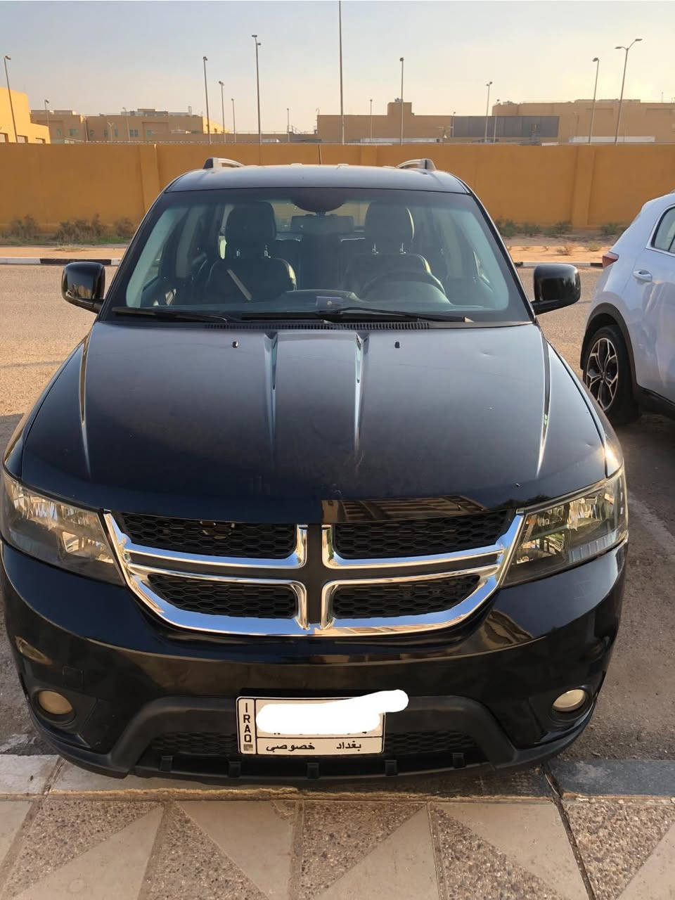 سلام عليكم عندى دوج جورني كروز رود للبيع 2018 رقم بغداد لون اسود محرك 3600 سته سلندر 7راكب 3قطع تبريد كشنات جلد تحكمات شاشه كبيره ضربتهه جاملغ وربع البنيد رايدهه 140وبيهه مجال للطيبين رقم الهاتف ***********
