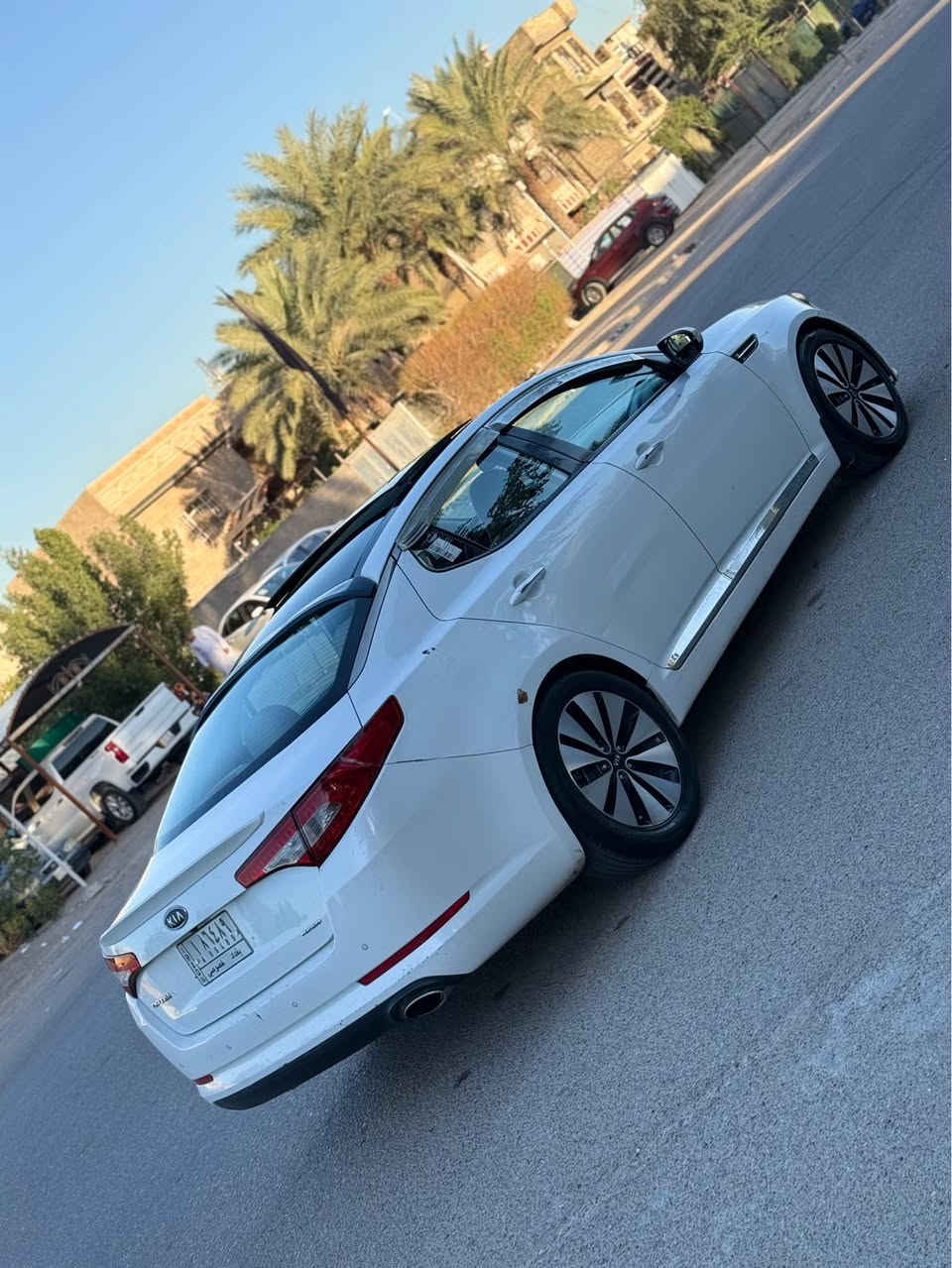 السلام عليكم 
كيا اوبتما  2011 خليجي رقم بغداد تحويل مباشر باسم صديقي سنويه نافذه صار اسبوع فول مواصفات 1/1 محرك 2000 دوش مامفتوح كير مامفتوح سياره جاهزه مابيها نقص بيها صبغ باب سايق وربع جاملغ امامي ونص جاملغ خلفي المجموع قطعتين صبغ بدون دواخل بدون ضربه ماشيه 132 الف حقيقي سياره احلى من صور وعندي فديو  توضيحي الها لاتخابرني تكلي شبيها مابيها سونار موجود بالمنشور
السعر/113$ ومجال قليل بيع او مراوس.
العنوان/بغداد-الاعلام قرب تقاطع درويش
*********** واتساب بغداد, العراق
