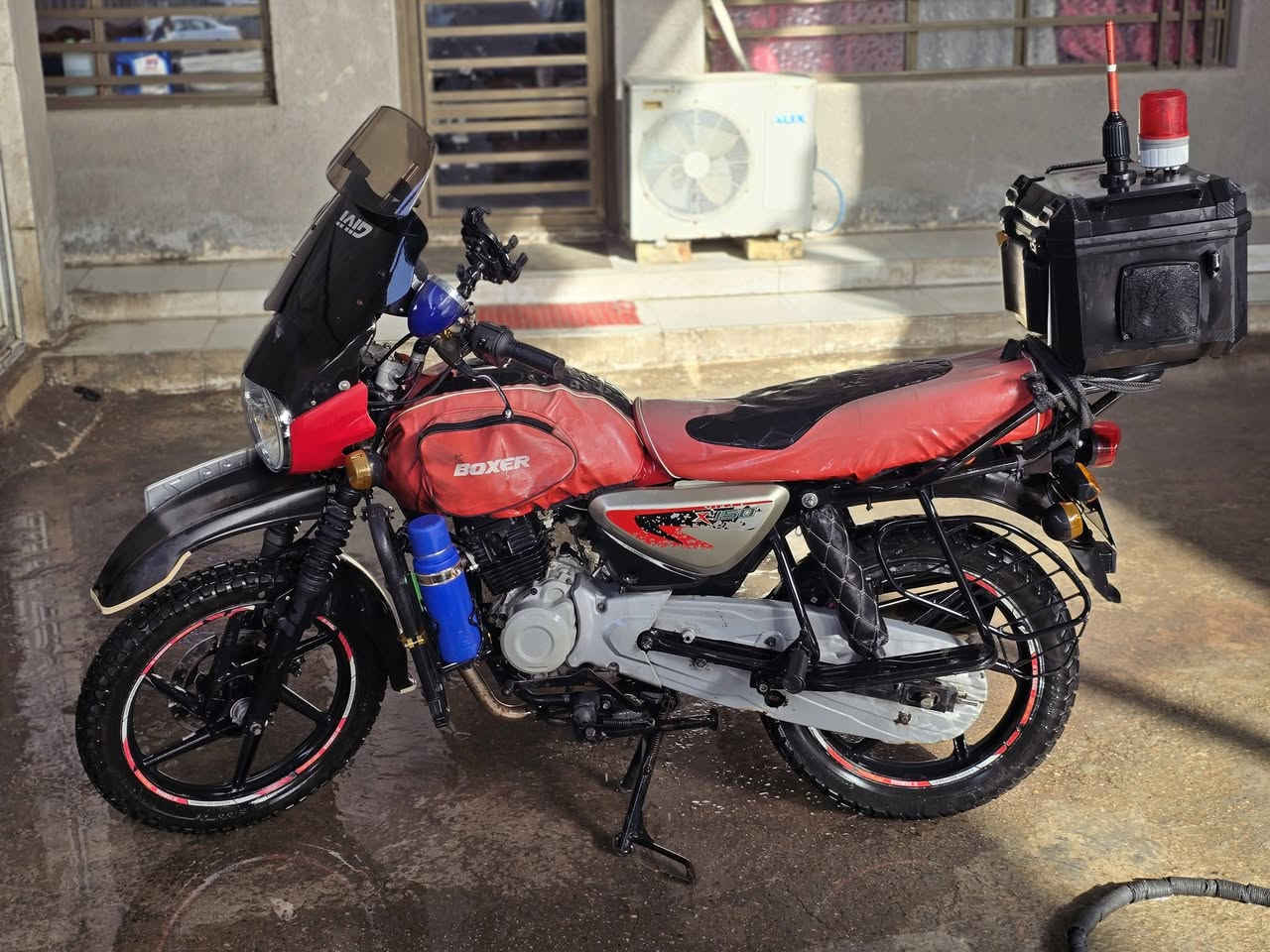 بوكسر للبيع مرقم بسمي دراجه خير من الله نضيفه كلش اني مبدل بيه بوشه وبستم  فقط للبيع السعر مليونين وبيه مجال او اراوس بدراجه دافنحر شرط


**إذا كنت صاحب هذا الإعلان وتريد حذفه لأي سبب، رجاءا أرسل رسالة إلى الدعم الفني**