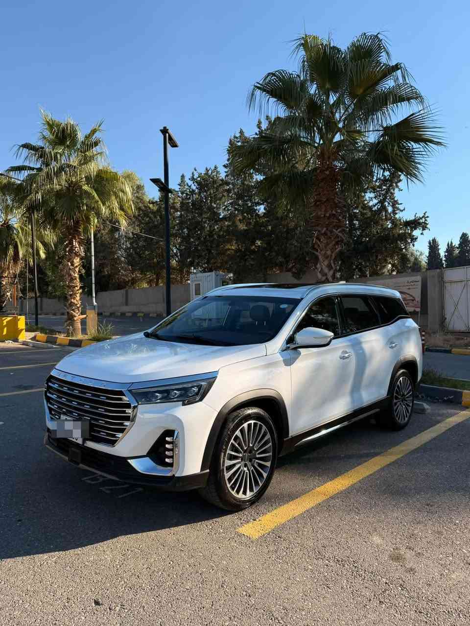 جيتور X90PLUS سياره فاخره اقتصادية وذات مواصفات عاليه.. حتى  يمشي بنزين عادي بدون ديلكو
جيتور 
X90 PLUS 1.6L Luxury 
ضمان شركة

الموديل : 2024 
المحرك: 1.6 L تيربو 
القوة الحصانية : 197 
ناقل الحركة : 7 سرعات
العداد :..    50000كم 

 السياره.. خصوصي.. رقم شمالي 24 دهوك
سعر السياره.. 185 ورقه $
للتواصل   
*********** 
مكان   دهوك
