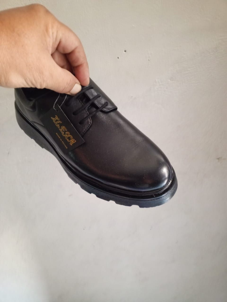 عندي احذية جلد بحدود ال4 الف قطعة
صناعة الماني وفرنسي جديد ماملبوس ابد
عوزها تبديل الطركة فقط 
ابيع بالطركة مالتها بسعر
واذا ابدلها اله بسعر
الشراي فقط يتواصل خاص
الصور نموذج


**إذا كنت صاحب هذا الإعلان وتريد حذفه لأي سبب، رجاءا أرسل رسالة إلى الدعم الفني**