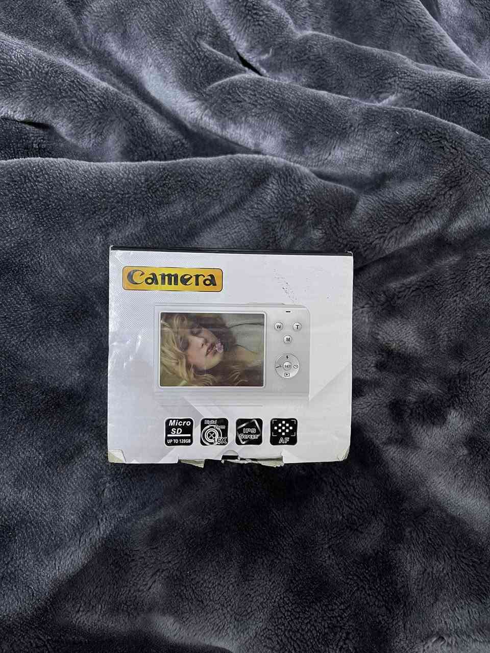 كاميرا ديجيتال 68 ميكابكسل 4k مع كامل الملحقات ورام 64 گيگا سعرها( 15 الف )وبالعافية


**إذا كنت صاحب هذا الإعلان وتريد حذفه لأي سبب، رجاءا أرسل رسالة إلى الدعم الفني**