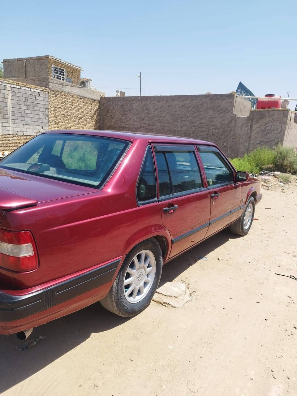 فالفو ٩٤٠ موديل ٩٦ رقم نجف دولي سياره مكفوله من الضربه كير مكينه حداديه تبريد ثلج  مكينه تيربو دواخل جلد جديده تخم تاير سياره جاهزه السعر ٧٥ وبيها مجال ***********
