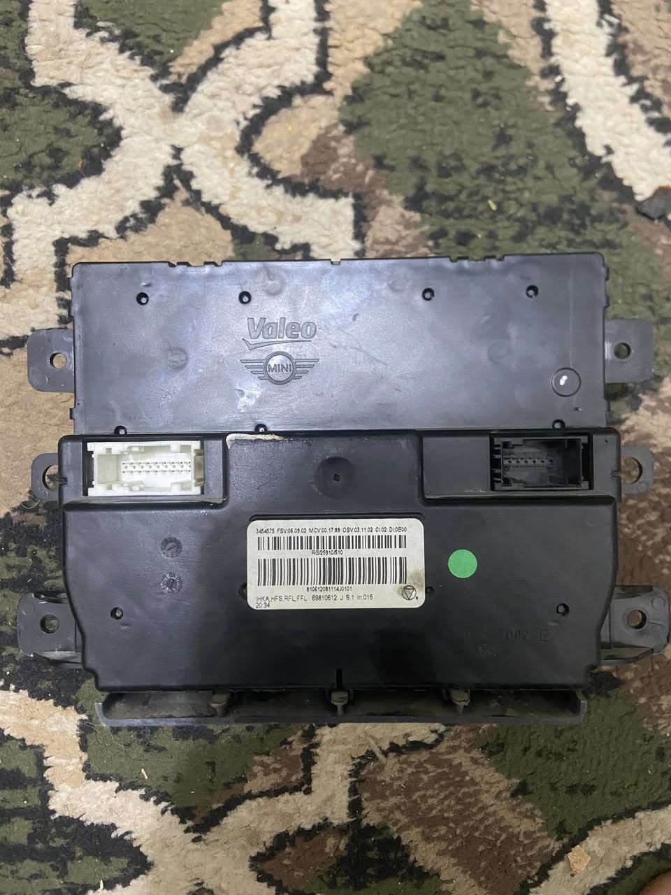 اليحتاچهن يراسلني وتساب هذة رقمي وسعار مناسبه ‭0772 477 3602‬ مصطفى
موجود اويل بم واتر بم  كور محرك 1600 بدون تيربو لقمة مشط مع راس روط اليمين واليسار
