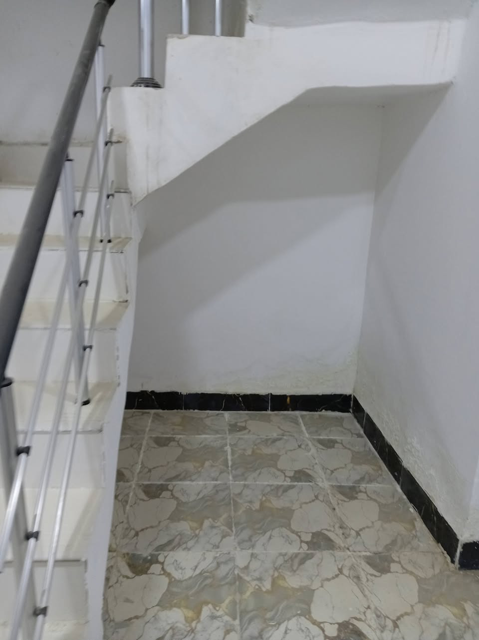 بيت لايجار مساحته 50 متر جديد غير مسكون عمود 314


**إذا كنت صاحب هذا الإعلان وتريد حذفه لأي سبب، رجاءا أرسل رسالة إلى الدعم الفني**