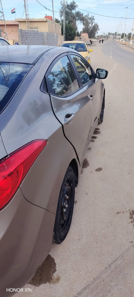 النتره موديل ١٤ جاهزه بيها سنويه ل٢٩ رقم شمالي انكليزي جاهز المكان سماوه سعرها ٤٤ وبيها مجال..
***********
