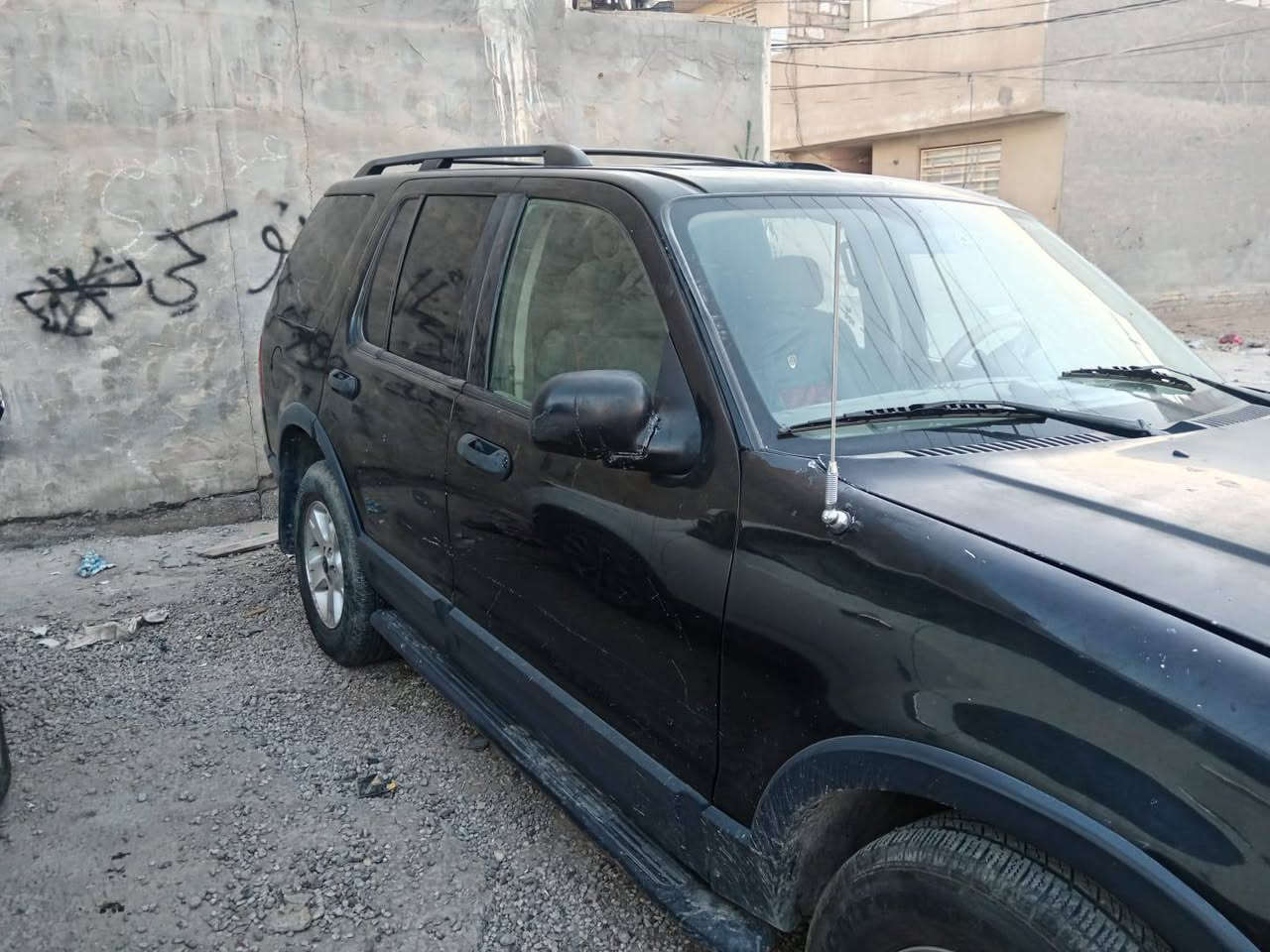 السلام عليكم مكلف بالنشر سياره إكس بلور مديل 2005 أدوات بيها سنويه فقط  مكاني كربلاء السعر 33وبيها مجال قليل ***********
