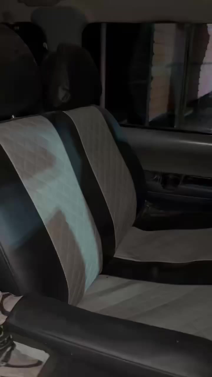 السلام عليكم
ستاركس 2007 مفتوح كير عادي سياره محرك جديد حادث مابيها
الكشر شوف العين سياره شرط تحويل رقم واسط دولي مصفره كامل هيئه وغرامات سياره متصرف عليهه ربع 
السعر 95 وبيها مجال 
الاتصال ***********
