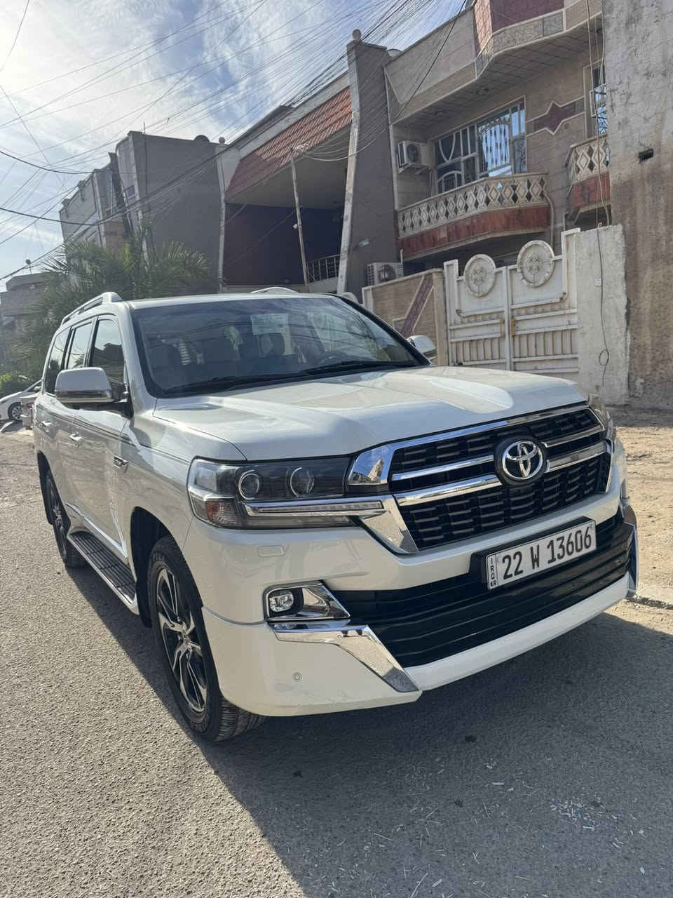 السلام عليكم
لاندكروز gxr 2021
مواصفات كراند تورنك فطيم
خمس كامرات عداد لكزز 
كفاله عامه كلش جديده
مغلفه السياره (ppf) كلها
ماشيه 55 الف كم حقيقي
ع ايدي السياره وب اسمي 
وبيها سونار 

مكان السياره بغداد المشتل 

السعر 59.5 وبيها مجال بسيط

***********
