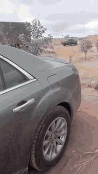 سلام عليكم أوباما موديل 12 فول
جاهزه من كلشي حداديه تخم تاير تبريد صبغ حزام فقط 
وارد كندي بأسمي تحويل ثاني يوم مراوس فقط ب يوكن او تاهو 2008 2007 اجره ***********
