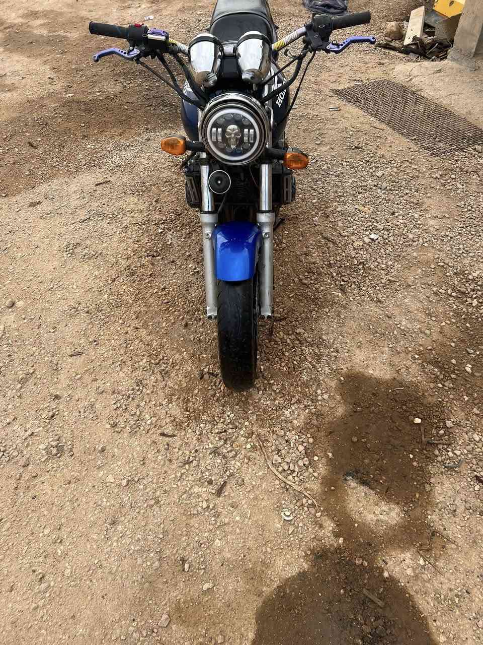 السلام عليكم دراجه سبي فور جيل اول 16ولف كفاله عامه مدفوع كمرك بس تسجل سعر مليونين وربع قفل ***********
