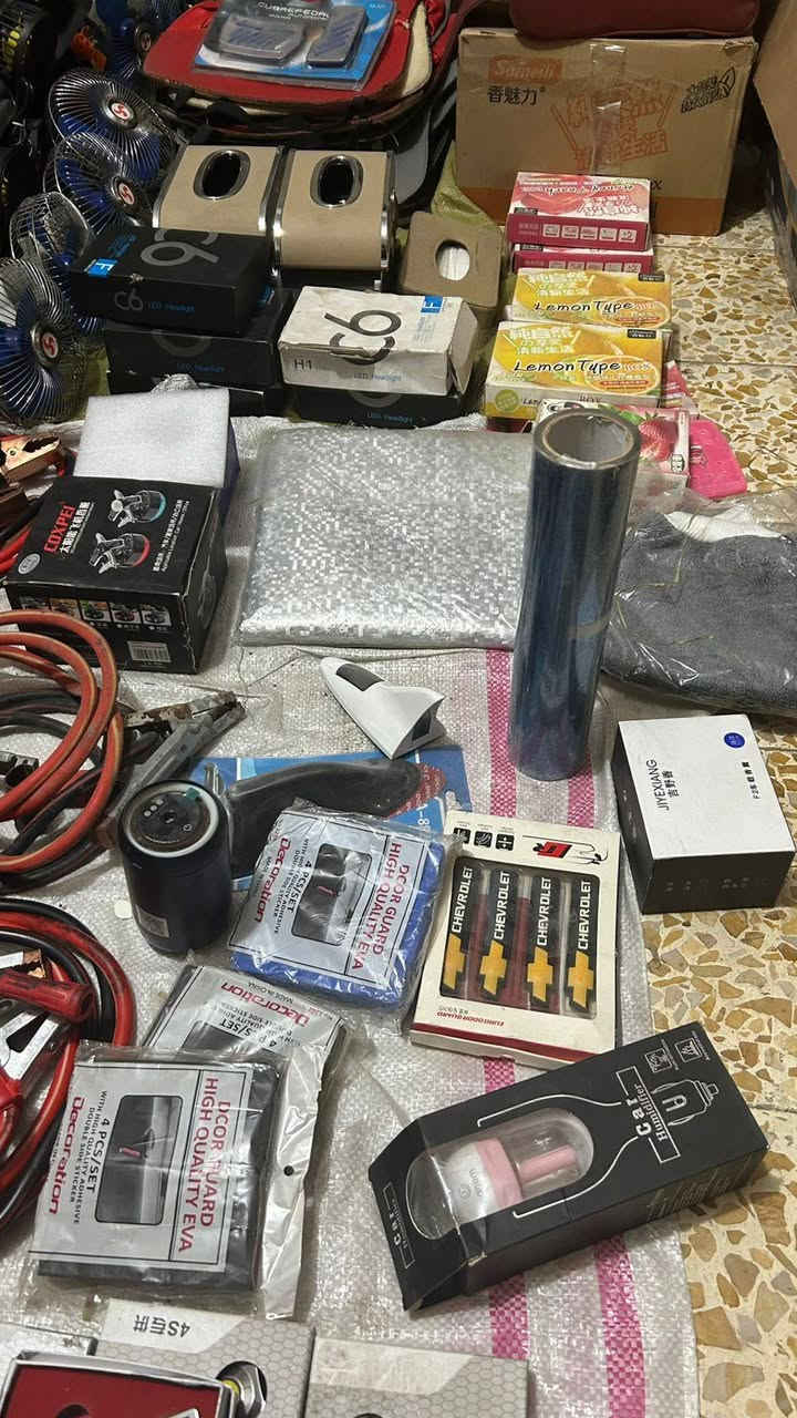 السلام عليكم كماليات سيارات
عندي شلعة غراض مال تصفية محل ٢٠٠ قطعه وصور كدامكم شراي يدخلي خاص تواصل عن طريق صفحة او واتس ***********
