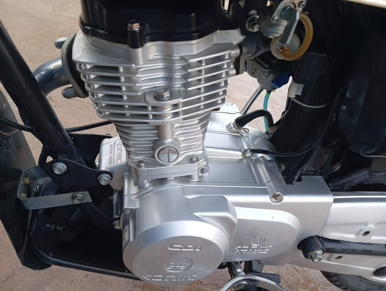 السلام عليكم دراجه سولنك موديل 25اوراق دراجه كفاله عامه محرك شرط اسبانه ما طاخته كهربيات كله شقاله مكاني بين كلار وخانقين سعر 600 وبيه مجال بصيط شراي اتصل ***********او تعال خاص
