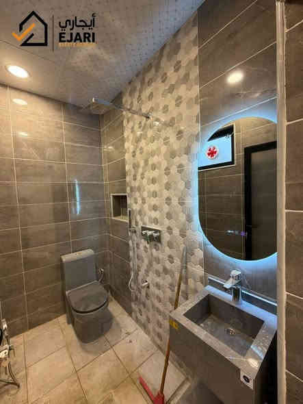 اعلان ايجار 
Ejari  إيجاري 
يوجد وحده سكنيه في منطقه حي الخضراء قرب العامريه طابق اول فوك الارضي مستقل مساحه ١٥٠ متر بناء حديث غير مسكون 
تحتوي غرفتين نوم +صاله +مطبخ +حمام عدد2 +مخزن 
للاستفسار ***********
اذا مهتم بالسعر اكتب رقم 4  سوف يتم الرد عل الخاص 
نقدم خدمه  اداره العقارات جميع مناطق بغداد في حاله انك مشغول او امسافر وماعندك وكت اتابع البنايه او اي عقار يمنه الحل ايجاري بديل 
يلبي طلبك وانت مكانك بطرق حديثه 

او زيارتنا الى موقع الشركه في حي الجامعه الفرع مقابيل كليه الاداره والاقتصاد فرع مدرسه المباهج👇
 https://maps.app.goo.gl/uwkk4QPYd5EgivjP8?g_st=iw

 للمزيد من العروض يمكنكم الانضمام قناه التلكرام👇
https://t.me/omarEjari

وتساب 👇 فقط رسائل 
https://iwtsp.com/9647710000680

 التيك توك 👇
https://www.tiktok.com/@ejari86?_t=8V089pzmx7t&_r=1

 قناة  YouTube 👇

https://youtube.com/channel/UCPxpJjtiuOb1RoTmh_X9cZQ

#iraq #baghdad #kurdistan #iraqi #تجاري #property #investment #openhouse
#propertyinvestment #luxurylifestyle #apartment #sold #rent #apartments
#عقارات_المنصور #للايجار #ايجار #مجمعات #شقق #إيجاري #الجامعه #القادسيه #الجادريه #اليرموك #الداوودي #تجاري  #الداوودي #كراده #الجادريه #بغداد
