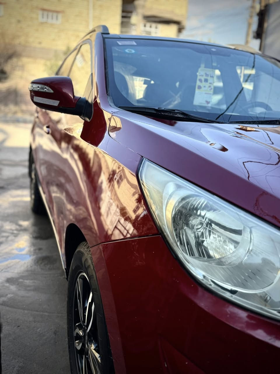 السلام عليكم توكسان موديل ١٤ خليجي فول بنوراما بصمه داخل جلد اشاير بالمري وشادله جهاز تشغيل عن بعد مكينه ٢٠٠٠ دوش السياره كفاله عامه فقط البنيد ربع صبغ لا جارد ونصبغ وعندي قبل وبعد الصبغ صور وفديوات السياره لا تبديل لا ضربه لا صبغ سياره ع وضعيه الشركه العامه كفااااله جديده حيل الصدر الامامي والخلفي والمكينه والكير على وضعيه الشركه ومملعوب بي ومكفول فقد مبدل اني تخم تاير او ويل كب كروم ابو النجمه وباتري فقط الباقي ع الوكاله ماشيه ١٢٠ البانزين كله سوبر الدهن من شركة مالته بالكراه ٥٢ 
ابدل بالضمان السياره بسمي شرط التحويل والسونار 
السعر ١٣٨ وبيه مجال قليل 
مكاني بغداد الامين الثانيه النواب 
***********
