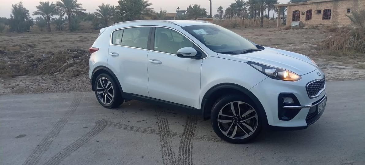 السلام عليكم
سبورتج ٢٠٢٠
خليجي رقم سليمانيه 
حساس امامي خلفي 
كامره اصل
تحكمات ستيرن
سنويتها جديده 
سعرها ١٩٥ وبيها مجال بسيط 
***********
