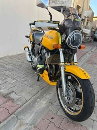 CB400 • جيل اول • بدون اوراق