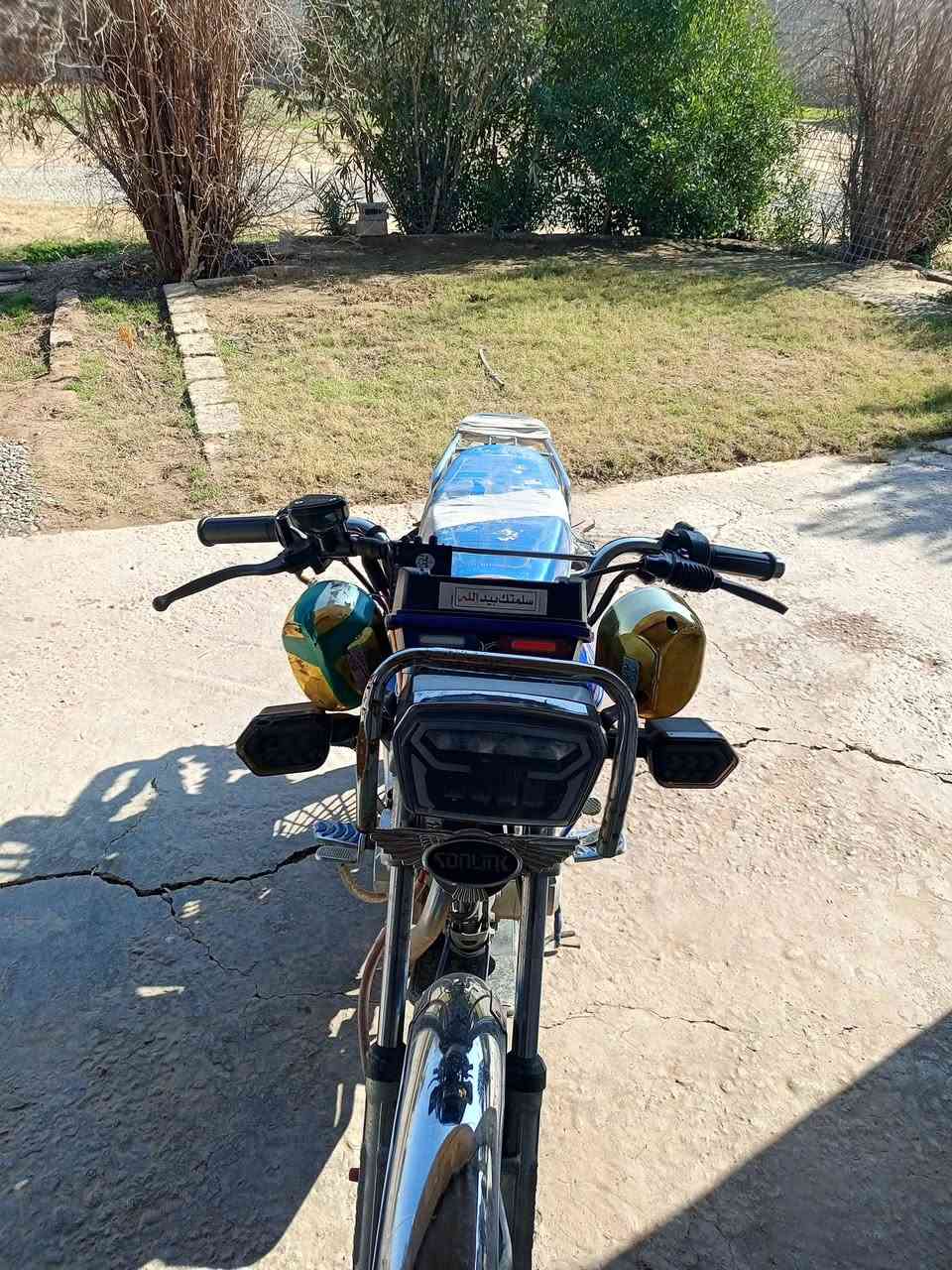 السلام عليكم
موطور سولنك موديل 25 فول مواصفات وفول جمبزه 

السعر 650 وبي مجال 

المكان الشرقاط الساحل الايسر 

هـ***********
