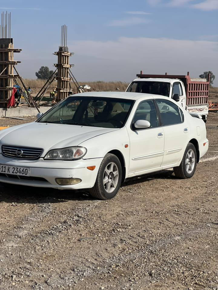 نيسان مكسيما v6 3000 
2003
صبغ قطعتين 

محرك حاوية جديد 
 سعر 60$ 
عنوان بغداد حي الجهاد 
***********
