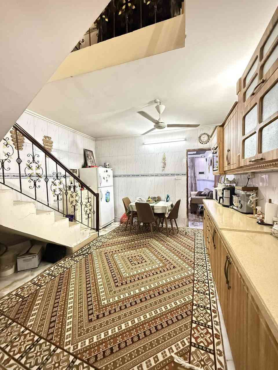 للبيع✅
80م.      20x4
الموقع📍الشعب-خلف النادي العربي
يحتوي على/
گراج-استقبال+صالة+مطبخ حار+غرفة نوم بالطابق2️⃣

🔸السعر:165 قابل للتفاوض

مكتب الثقة للعقار
حي اور-شارع نادي النفط-مقابل عيادة سناريا لطب الأسنان
***********📳
***********📳
