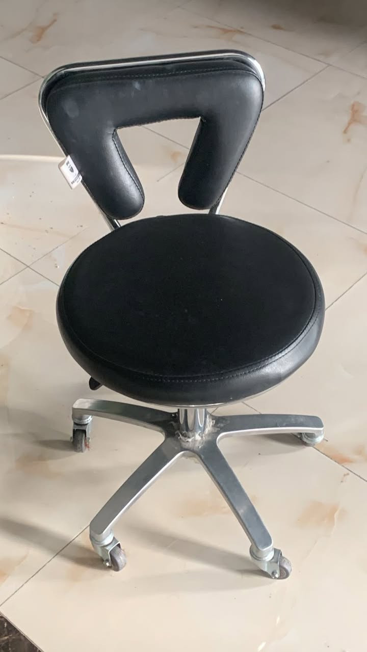 غراض صالون للبيع


**إذا كنت صاحب هذا الإعلان وتريد حذفه لأي سبب، رجاءا أرسل رسالة إلى الدعم الفني**