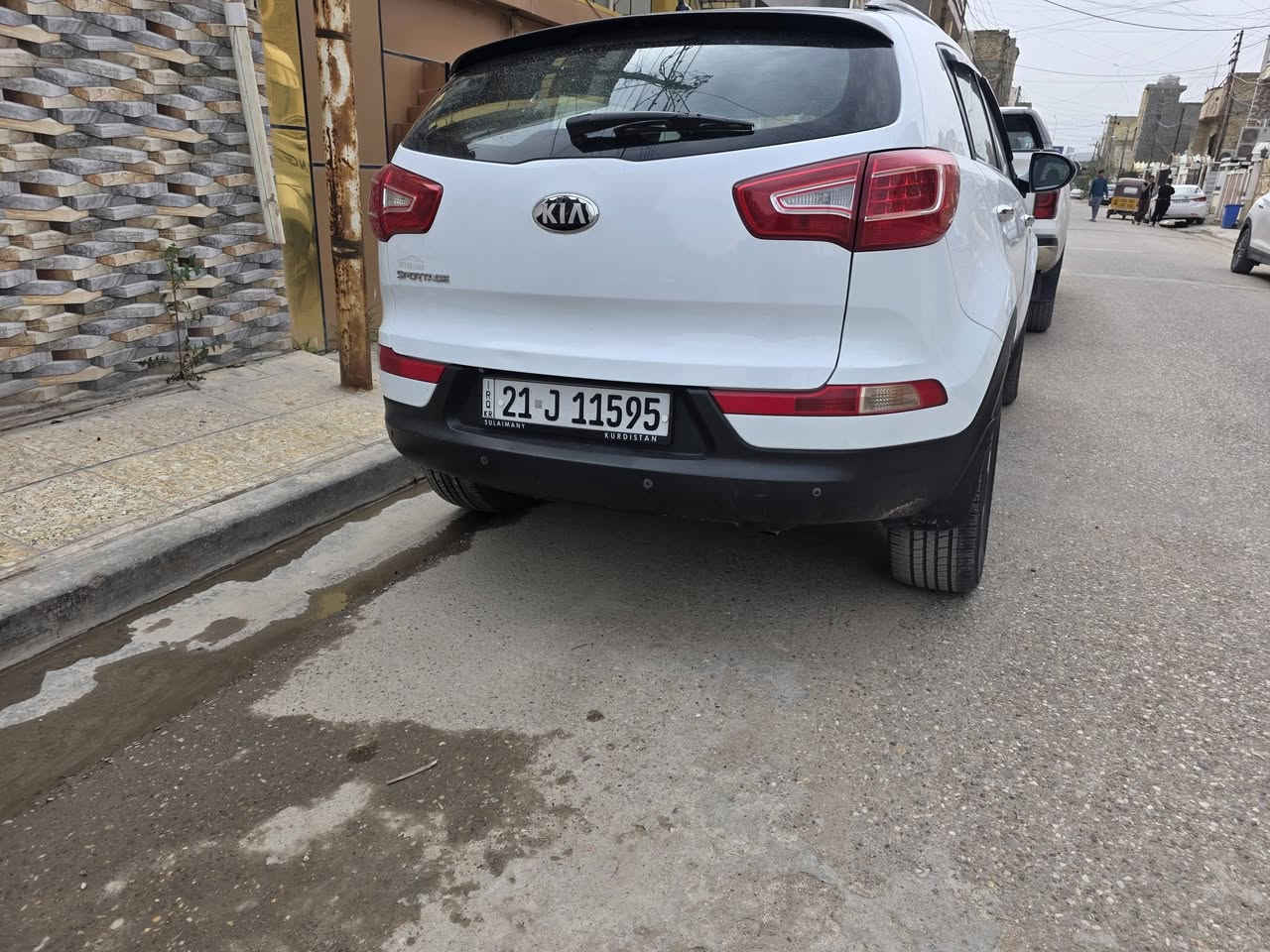 السلام عليكم 
كيا سبورتج 2014
وارد امريكي 
سياره نضيفه استخدام شخصي 
بيه بارد قطعه وحده بدون صبغ 
رقم التواصل ***********
