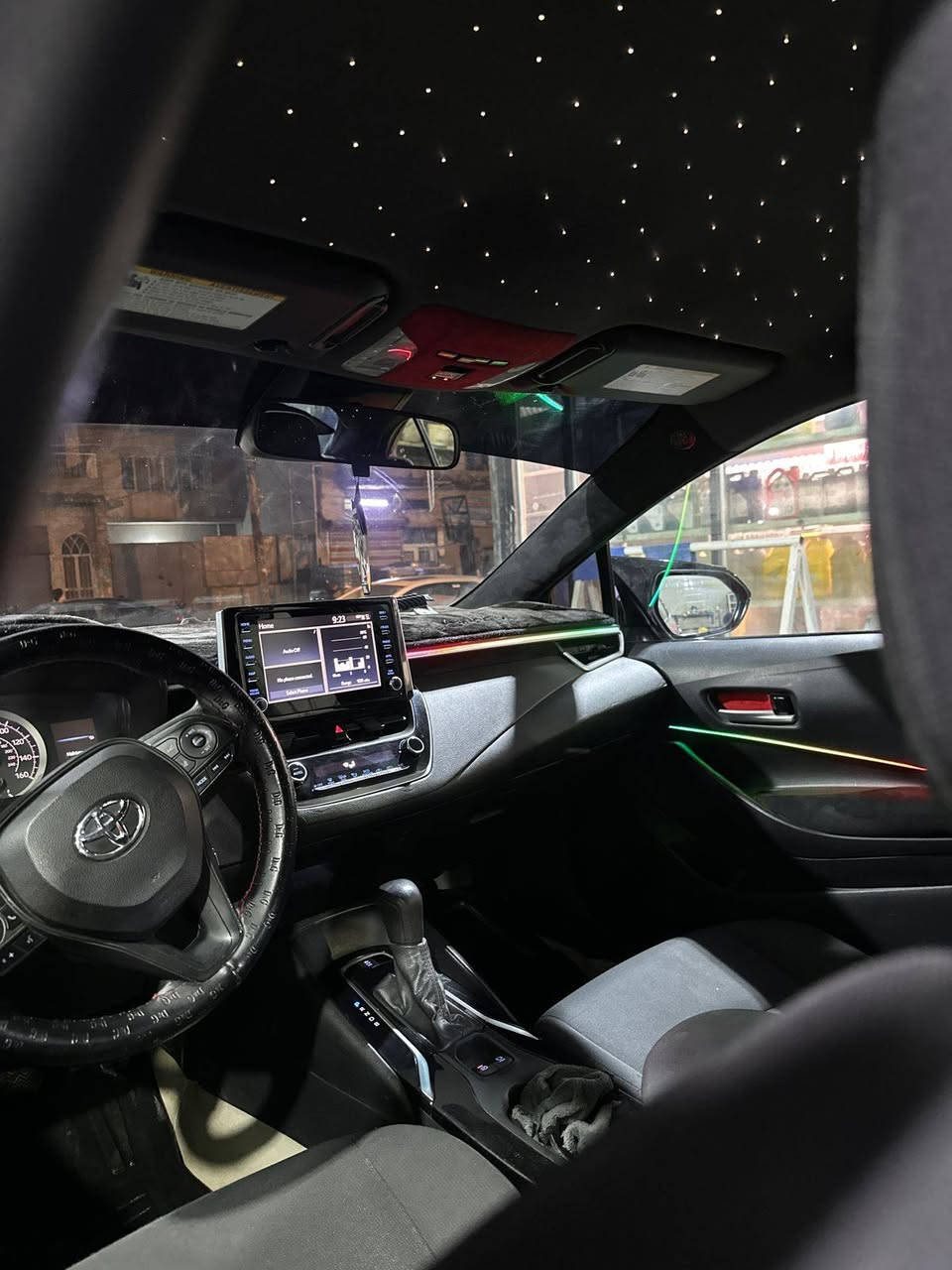 السلام وعليكم
كورلا  2020le1800 السونر مرفق ويا الصور السياره
مراوس بهايبرت كولا او كامري
السياره خير من الله مكينه وكير كفاله رقم اربيل بسمي تريد تحويل تريد وكاله مكاني بغداد الكراده ***********
