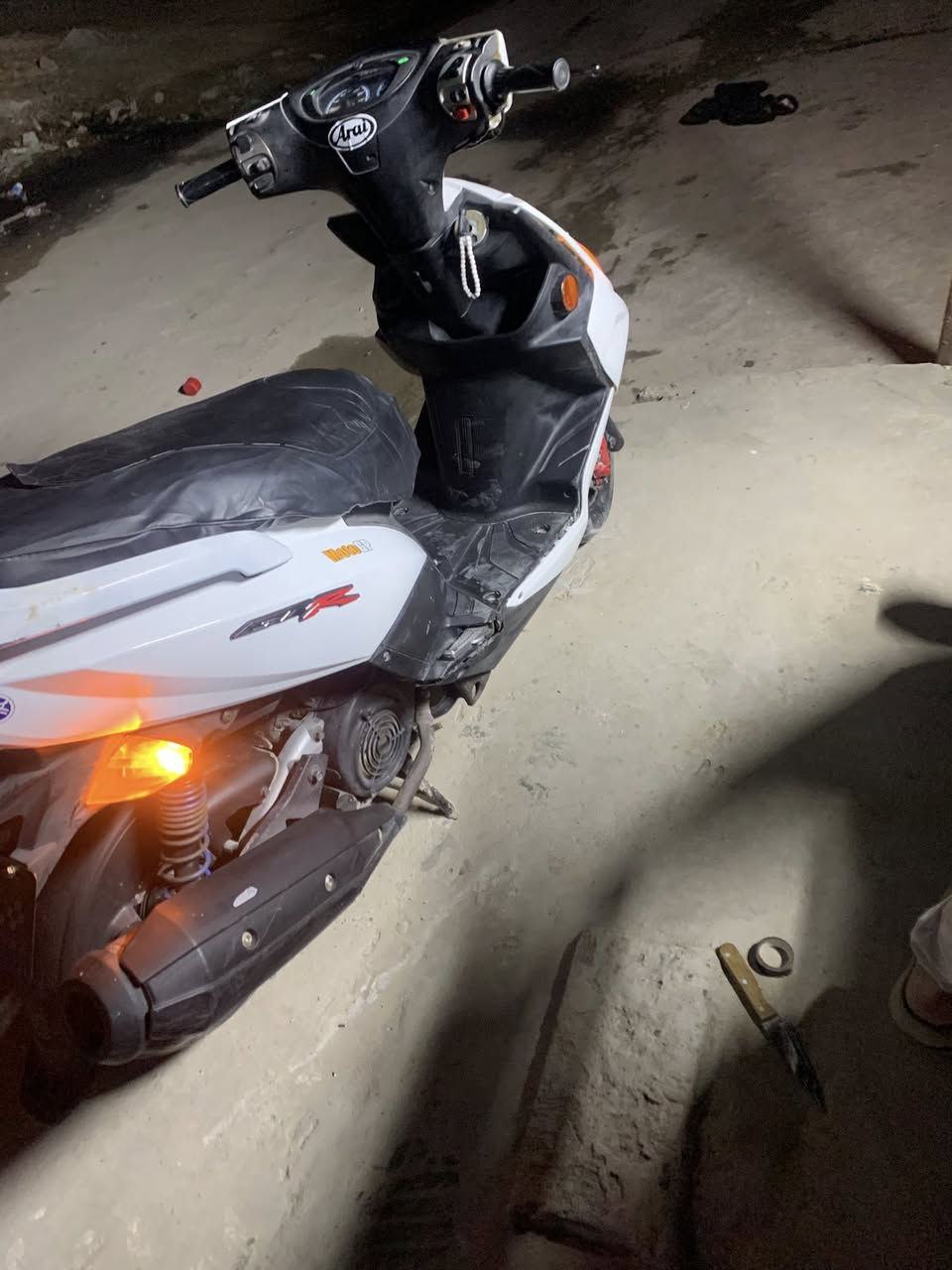 السلام عليكم دراجه البيع جي تي ار نضيفه تخبل كفرات اصليه تاي وان مستعجل على بيعتها سعر 650  بيها مجال قليل مدين صدر رقم ***********
