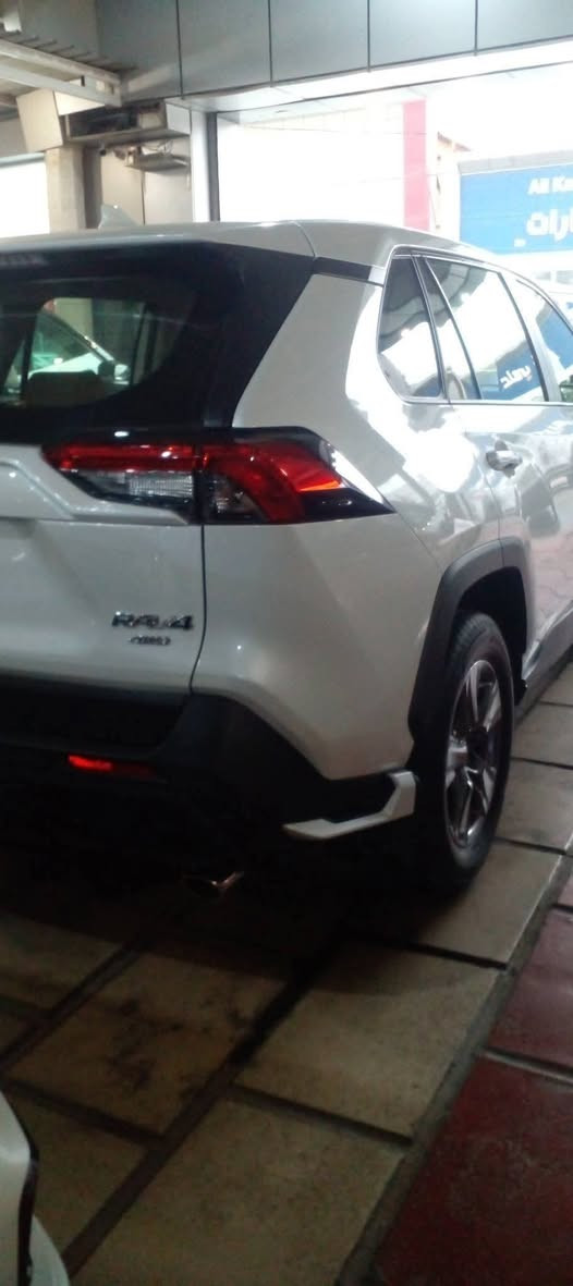 السلام عليكم
تويوتا راف فور 

زيروووو

هايبرد

فول فتحه

تويوتا العراق 

ضمان شركه

صيانه ٢ سنه او ٤٠الف صيانه 

مجانيه

مرقم بغداد لوحه وسنويه بغداد 

للاستفسار  الاتصال على الرقم ففط

***********
