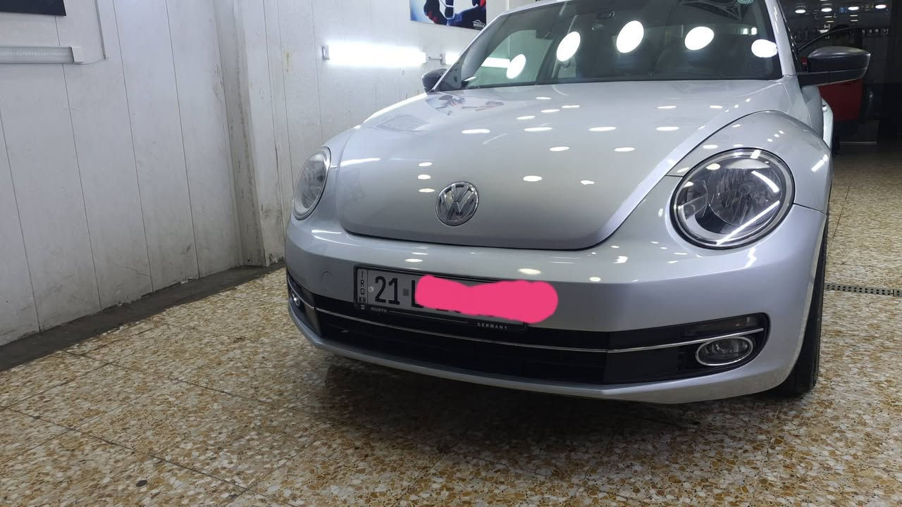 اسعد الله اوقاتكم بكل خير وتحياتي  ...اخوان للبيع بيتل2016 رقم سليمانية سنوية ورقم جديدة  محرك 1.8 تيربو المرغوب ........
3قطع صبغ بدون ايرباك كما موضح بالصور والسونار حادث خفيف وسطحي كلشي بيهة على وضع الشركة عدا ال 3 قطع بخ حتة صدرهة ممفتوح ماشية ٩٨ الف كيلو الصيانة لاول مرة على ايدي دهن الكير والفلتر ماء محرك رافيلون وتبديل كافة الفلاتر لايت LED كلش قوي طخم ويل مع اطار جديد حجم ١٨ مميز
مكان السيارة بغداد حي الحسين
13000 الف $ وبيهة مجال للشراي واليجي يدلل
***********
***********
