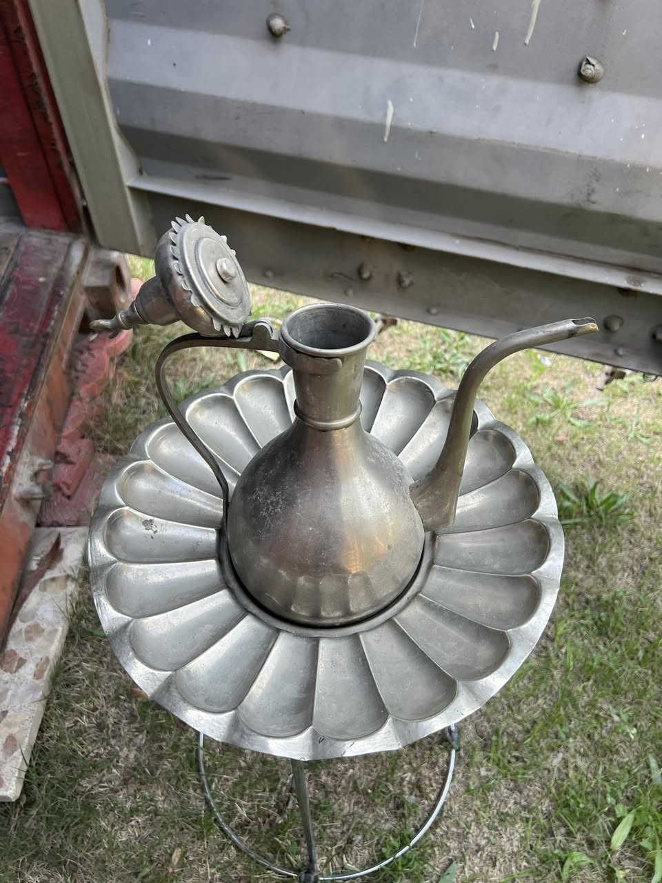 ابريق ولكن قديم
*********** واتساب
