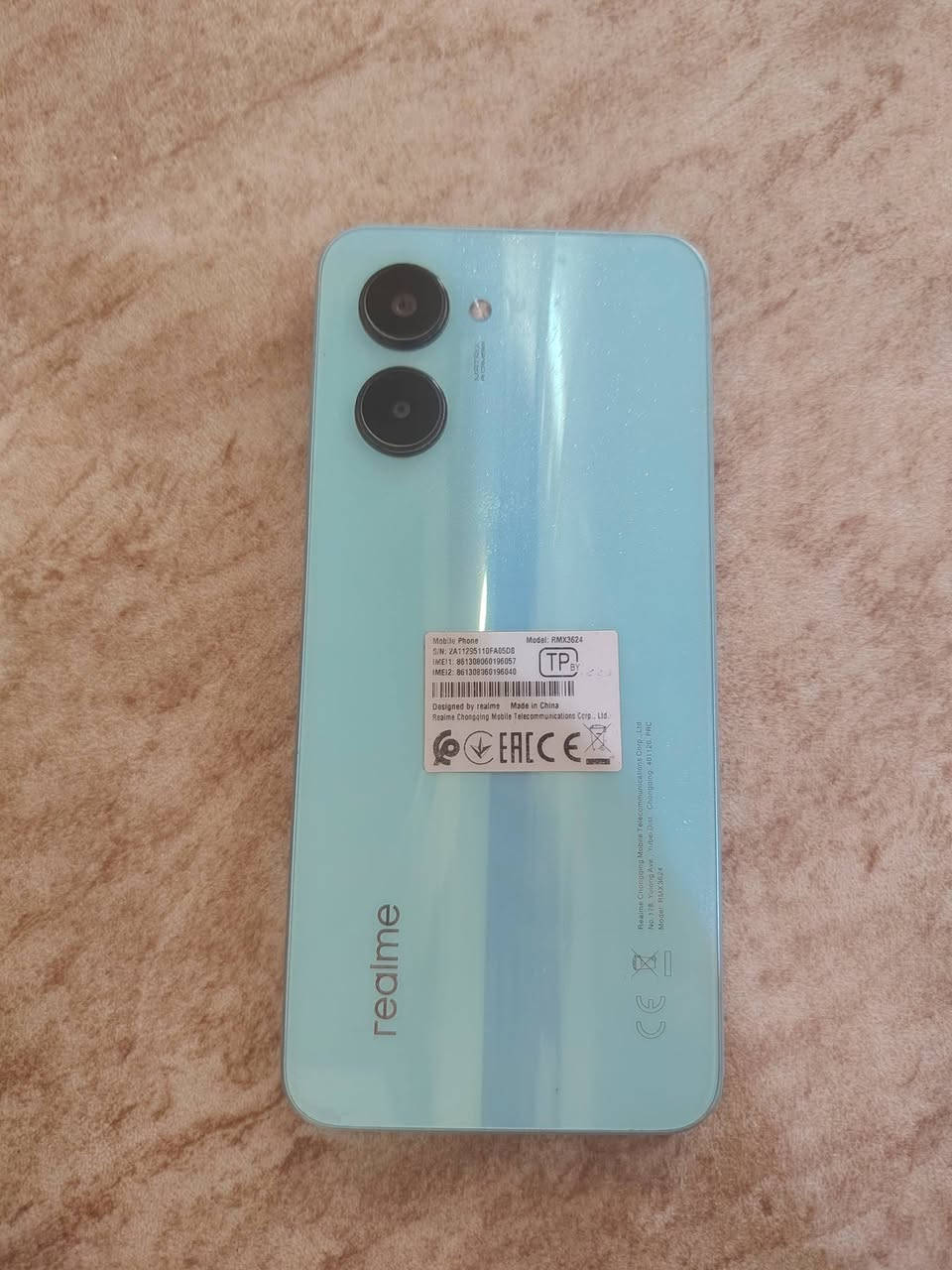 جهاز موبايل للبيع نضيف كما موضح بالصور مع العلم الجهاز ما مفتوح
realme C33
السعر 100الف
للاستفسار ***********
