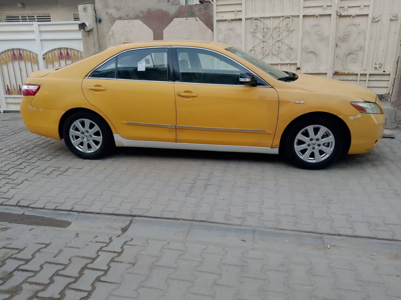 للبيع اومراوس ؤبتر اكامري موديل ٧خليجي رقم بغدادنكليزي يحتاجله ضفيره طافيه ابيع كوم حديدسعر٥٠قفل مكان بغداد***********
