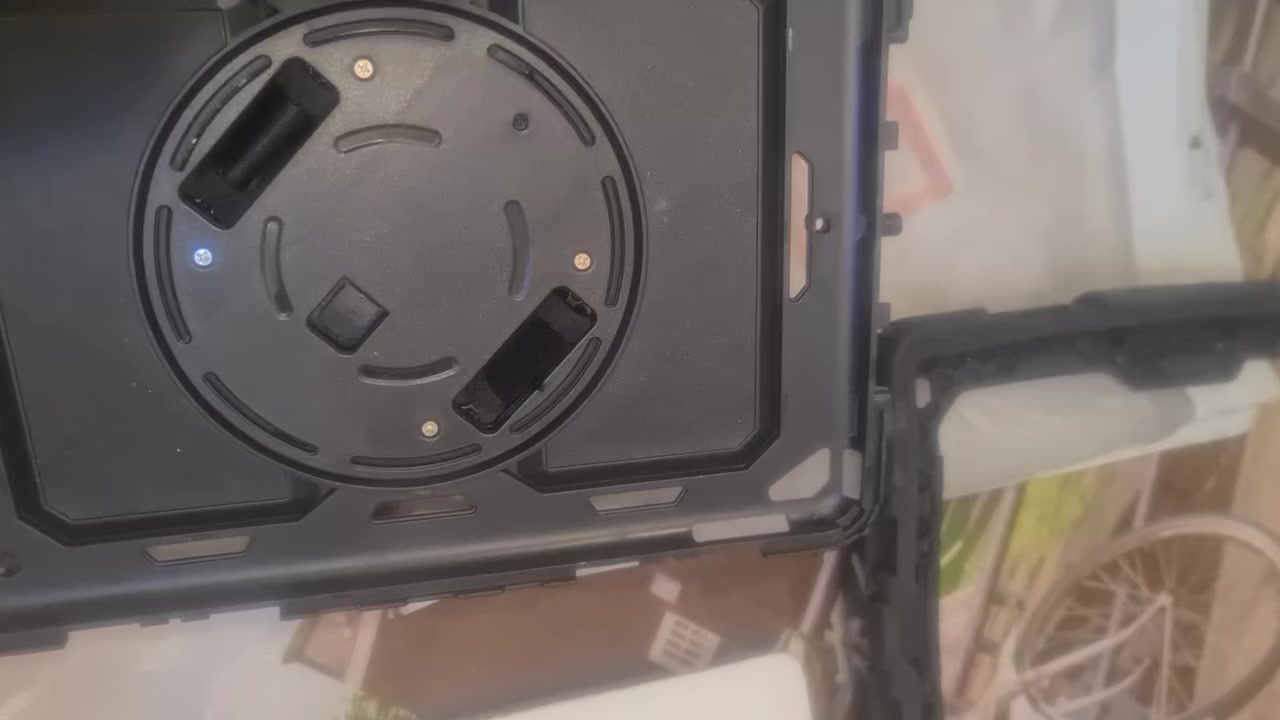 غراض شلع كفر حماية هايباد ولزكه. وبردة مكتبية... مداليات 3قطع هية درنفيس عدل ومربع... وغراض حاسبة. وكلوب صغير كلهن 20  الف مع التوصيل كما موضح في الصور والفديو . خاص او على الرقم ***********
