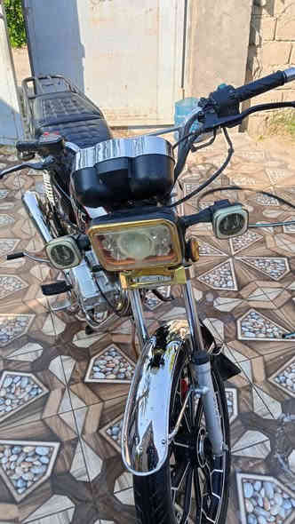 سلام عليكم  دراجه سافان سونك موديل 2024دراجه خير من الله  سعر  650 وبيها مجال لشراي  رقم التلفون *********** لشراي فقط
